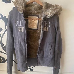 Hollister Fur Sweatshirt Zip Up